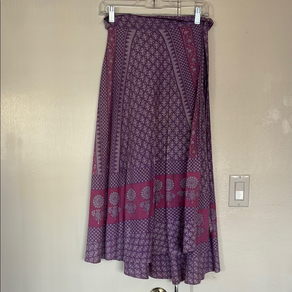 Elegant Purple Patterned Skirt